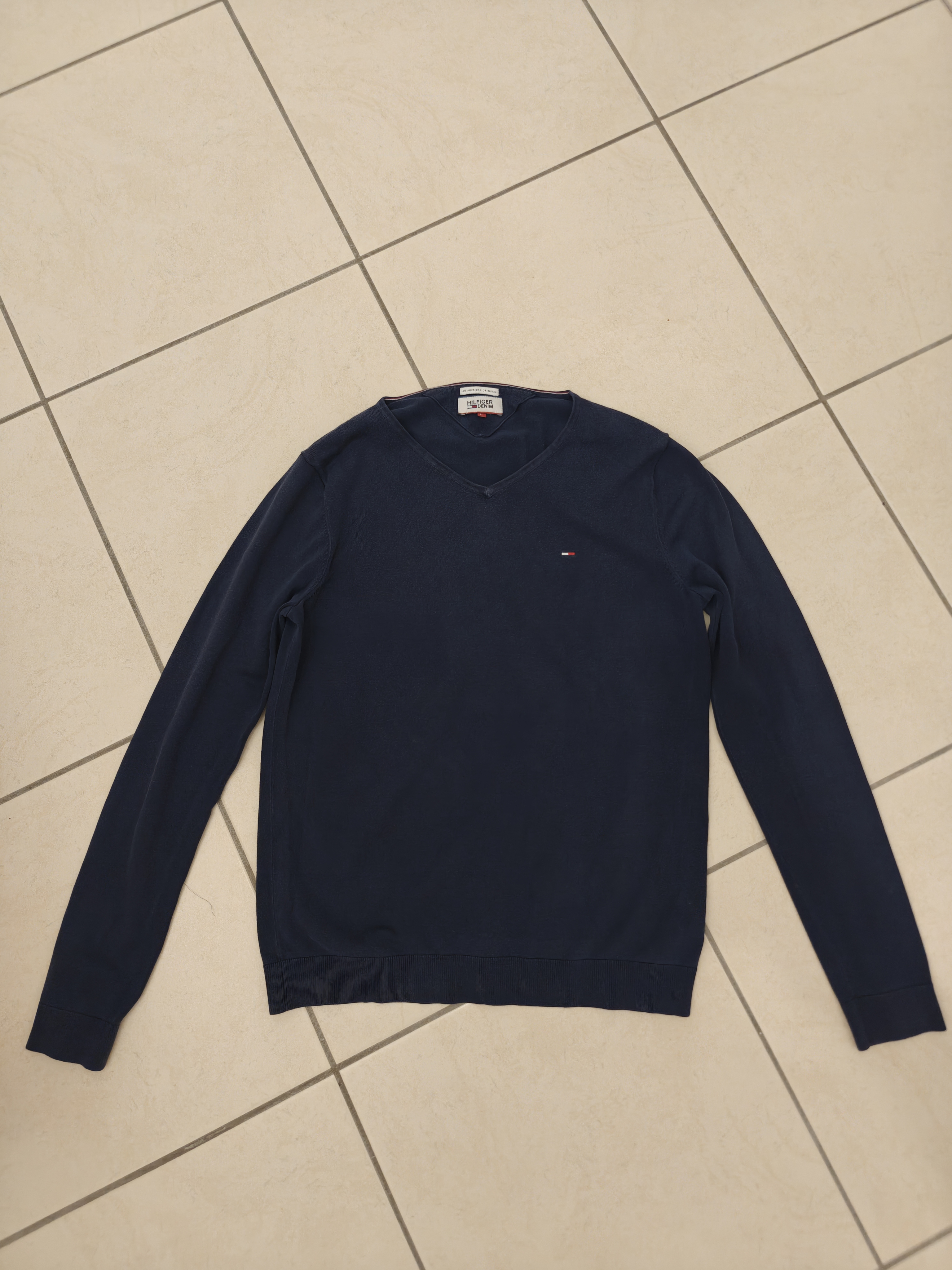 Pull fin bleu marine