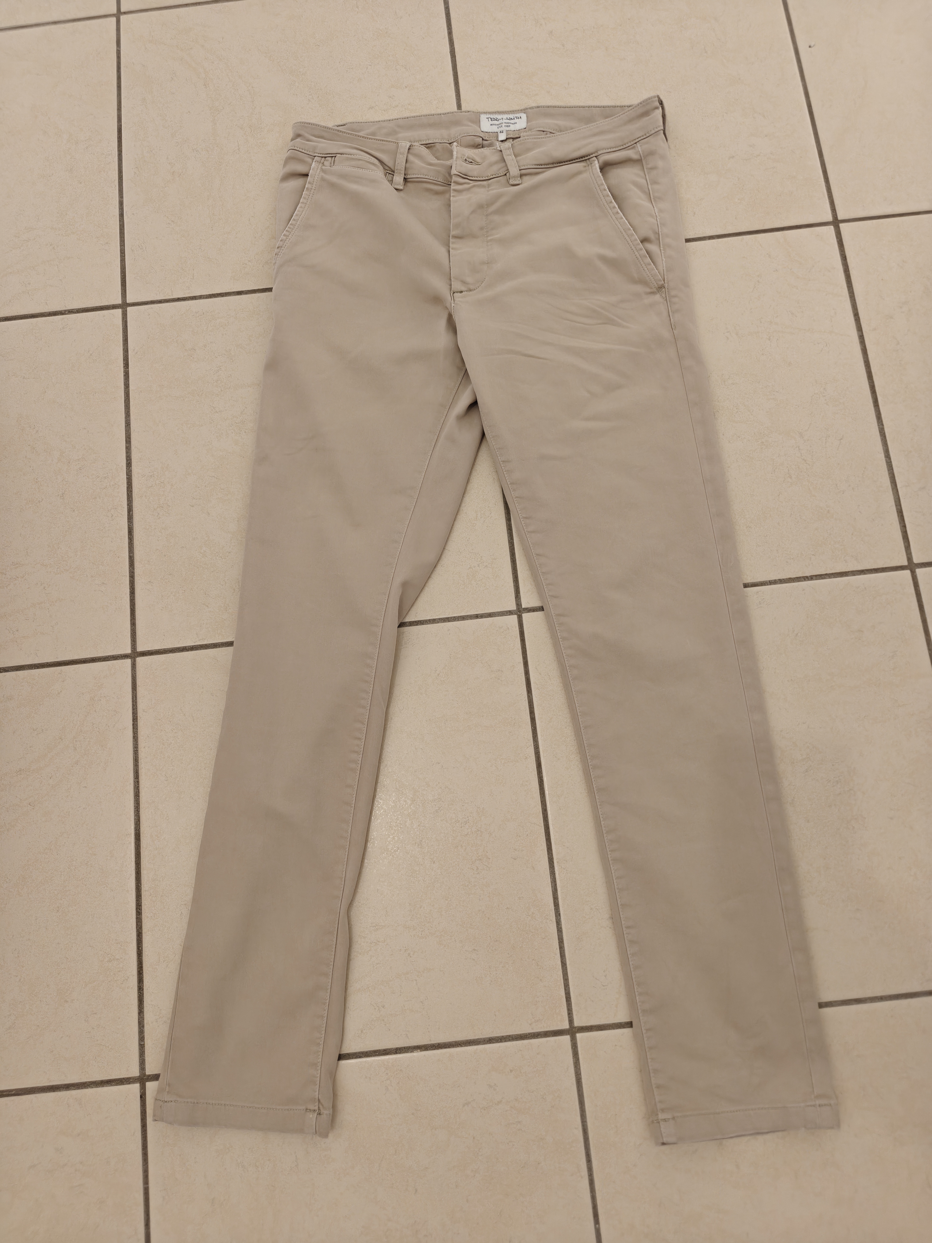 Chino taupe clair